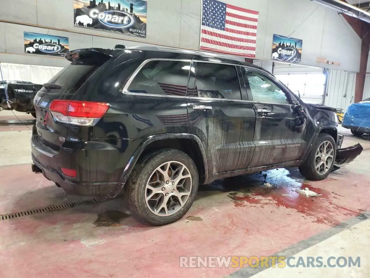 3 Photograph of a damaged car 1C4RJFCG0LC136132 JEEP GRAND CHER 2020