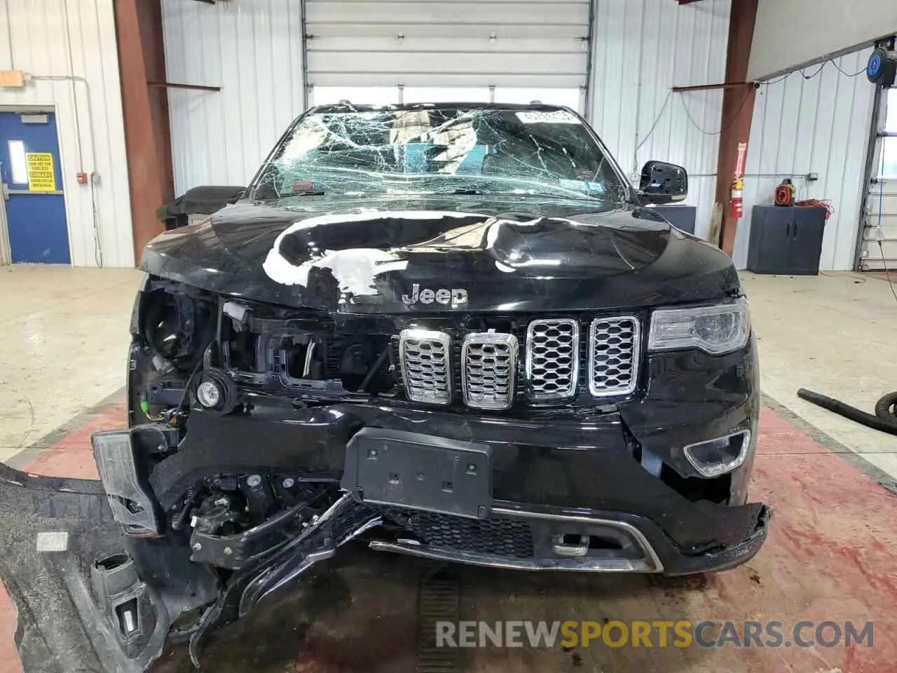 5 Photograph of a damaged car 1C4RJFCG0LC136132 JEEP GRAND CHER 2020