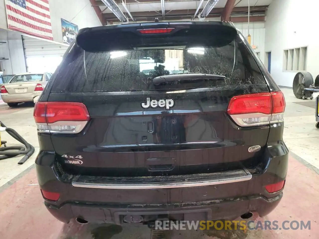 6 Photograph of a damaged car 1C4RJFCG0LC136132 JEEP GRAND CHER 2020