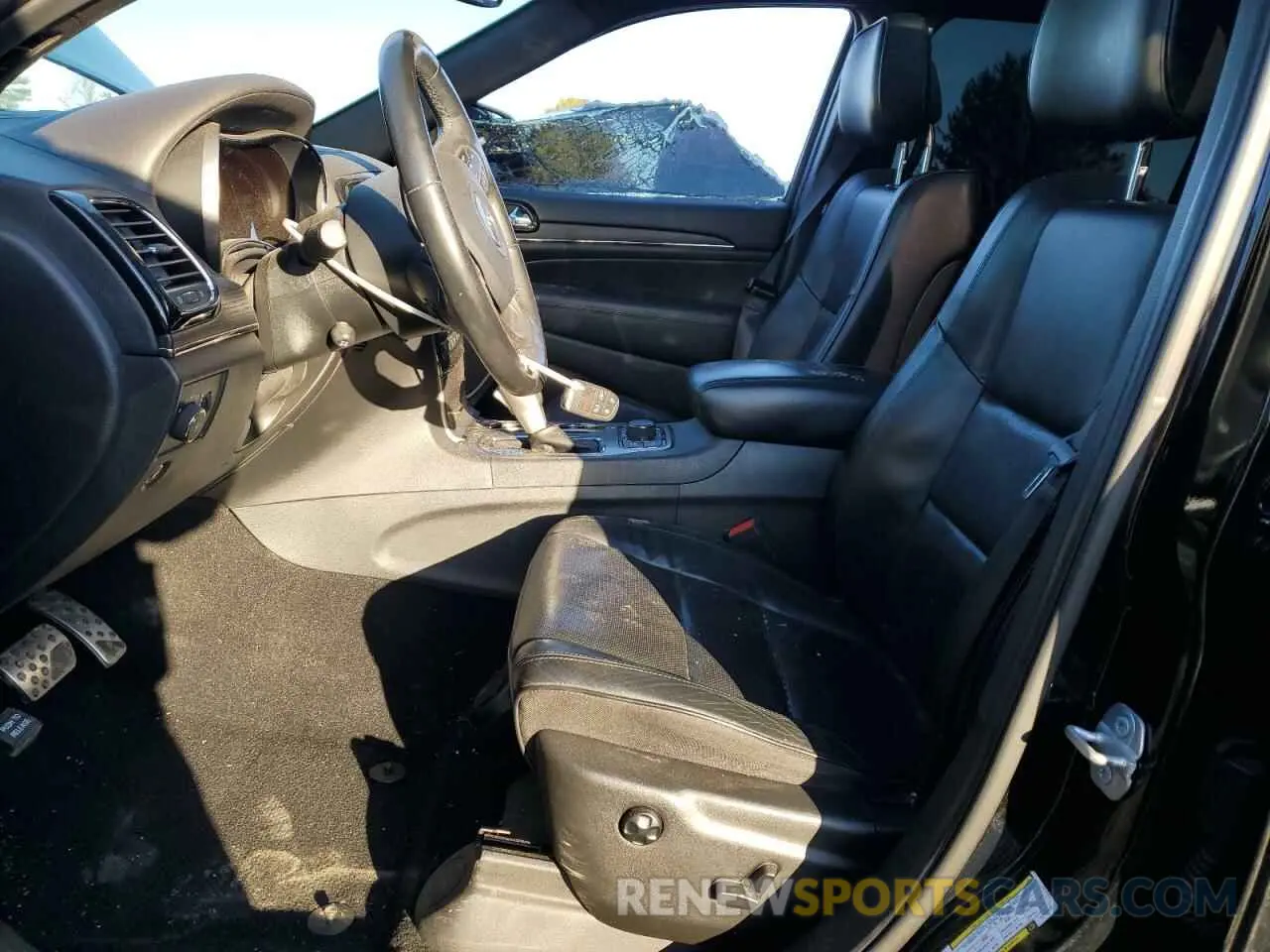 7 Photograph of a damaged car 1C4RJFCT4LC277542 JEEP GRAND CHER 2020