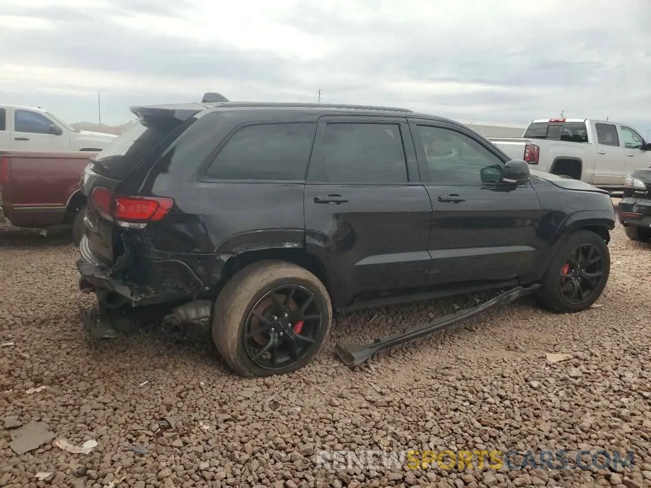3 Photograph of a damaged car 1C4RJFDJ2LC316027 JEEP GRAND CHER 2020