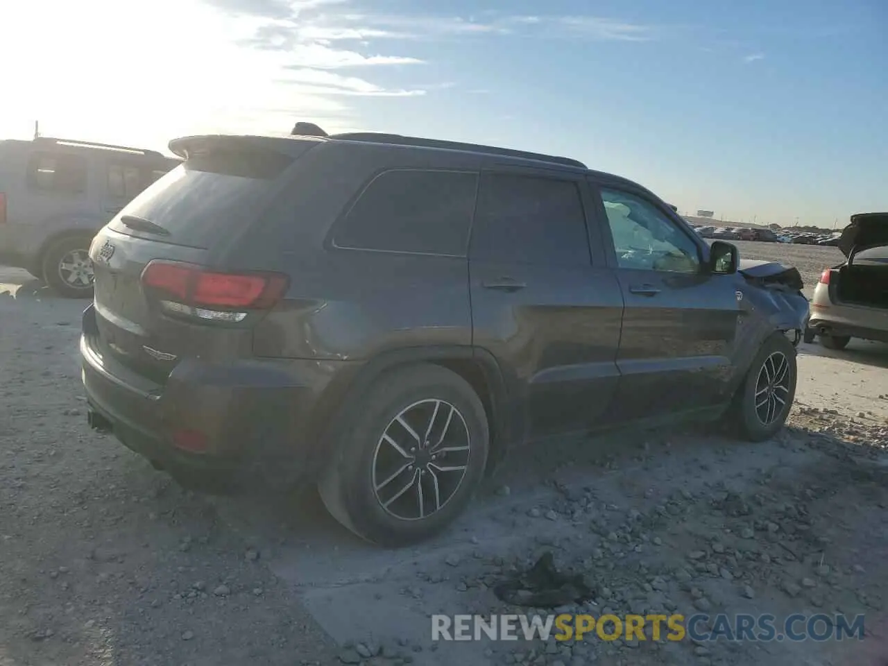 3 Photograph of a damaged car 1C4RJFLG7LC215975 JEEP GRAND CHER 2020