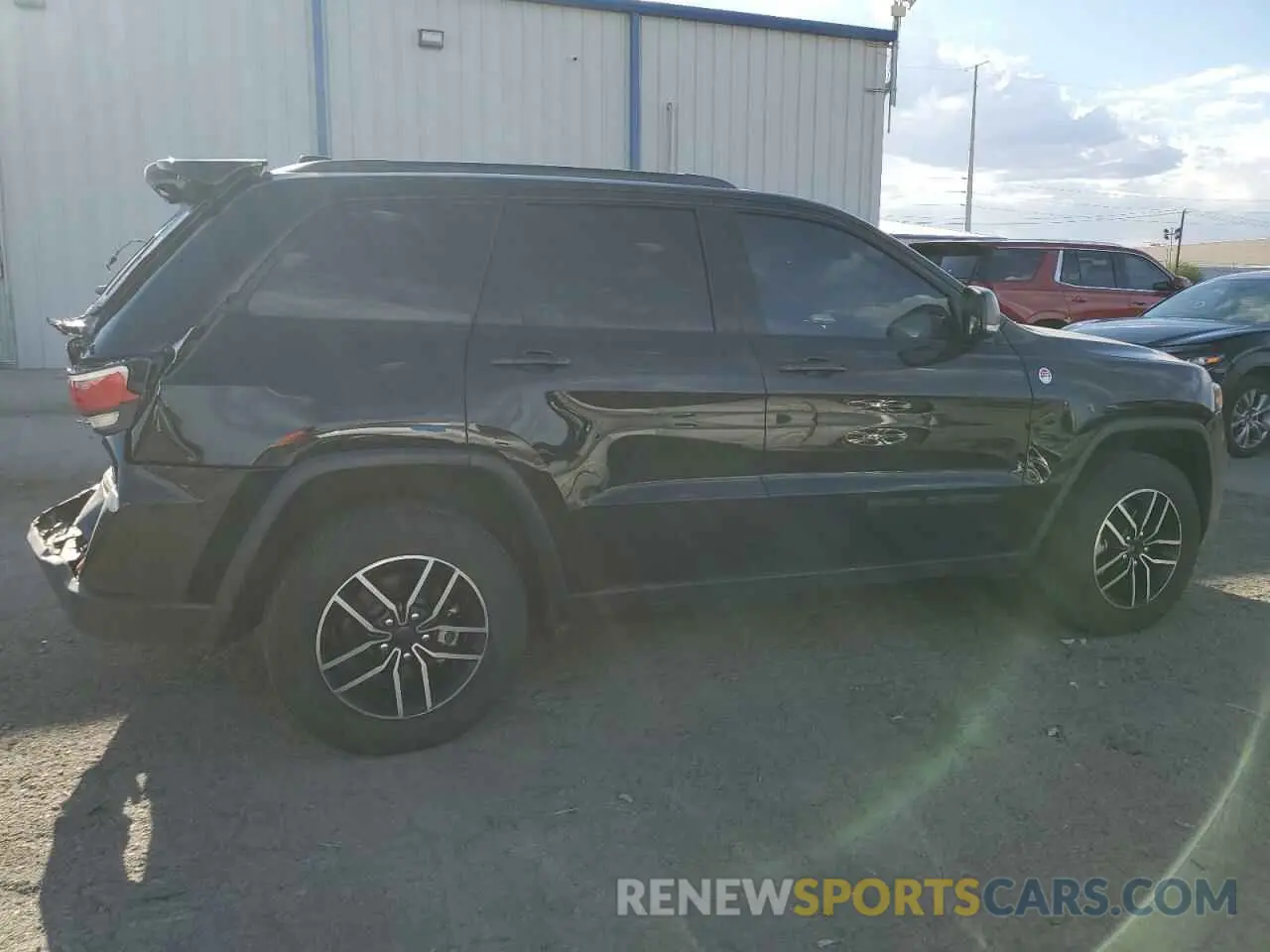 3 Фотография поврежденного автомобиля 1C4RJFLT9LC303763 JEEP GRAND CHER 2020