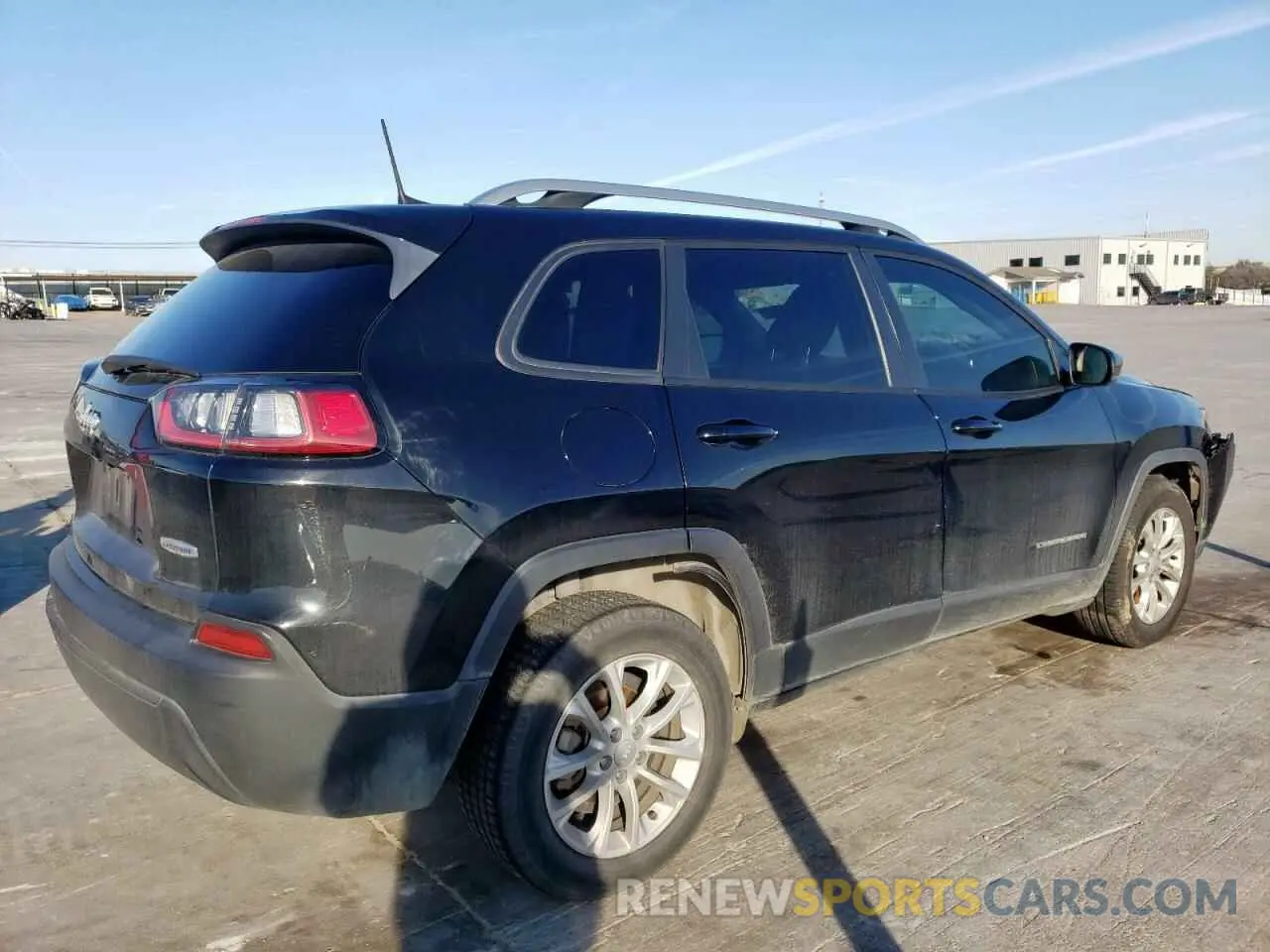 3 Фотография поврежденного автомобиля 1C4PJLCB1MD156069 JEEP GRAND CHER 2021