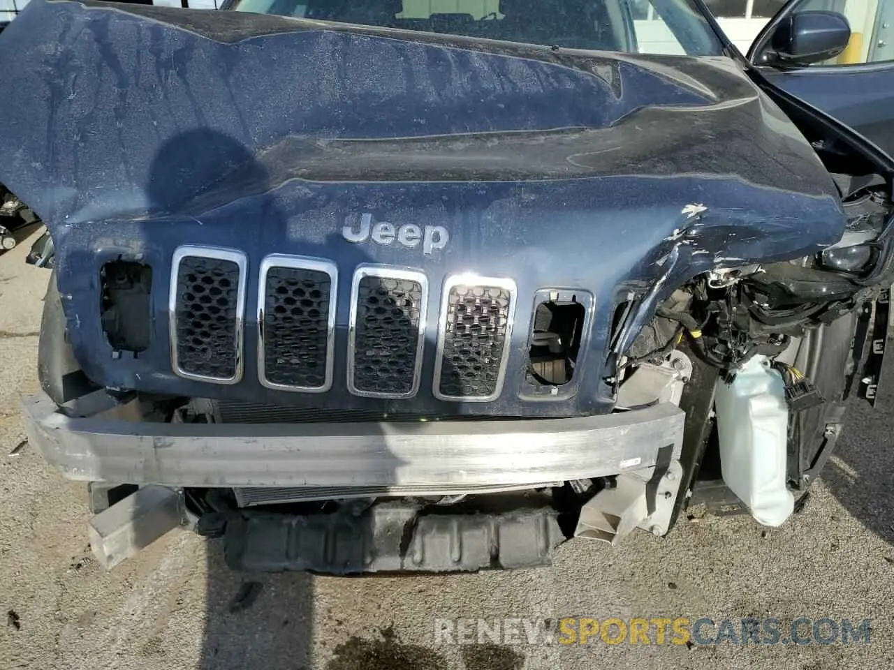 12 Photograph of a damaged car 1C4PJMMX3MD216823 JEEP GRAND CHER 2021