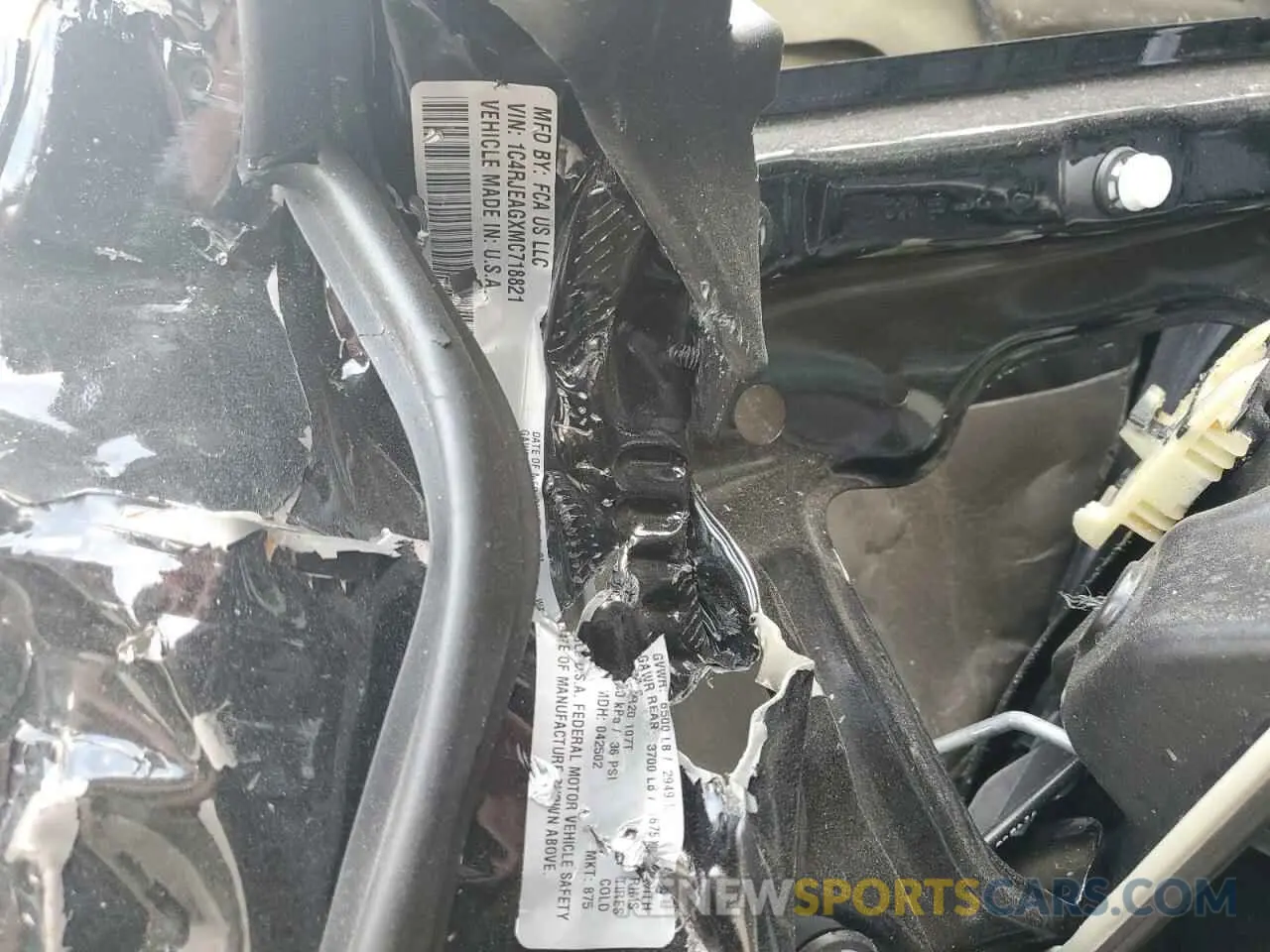 15 Photograph of a damaged car 1C4RJEAGXMC718821 JEEP GRAND CHER 2021