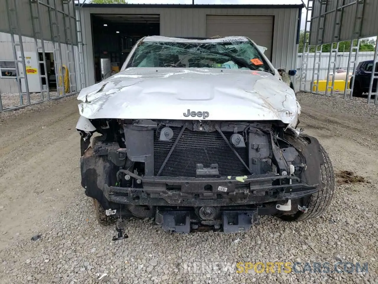 5 Photograph of a damaged car 1C4RJFBG2MC677900 JEEP GRAND CHER 2021