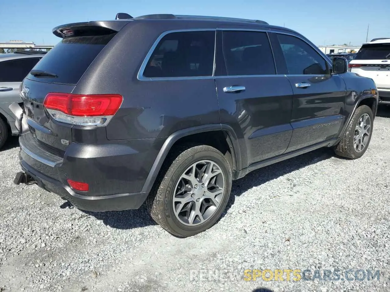 3 Photograph of a damaged car 1C4RJFCG0MC728129 JEEP GRAND CHER 2021