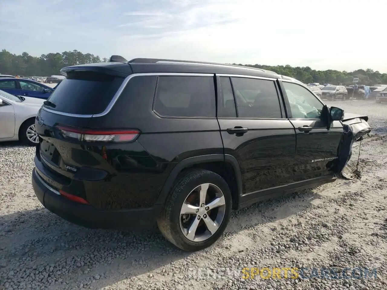 3 Photograph of a damaged car 1C4RJJBG5M8135874 JEEP GRAND CHER 2021