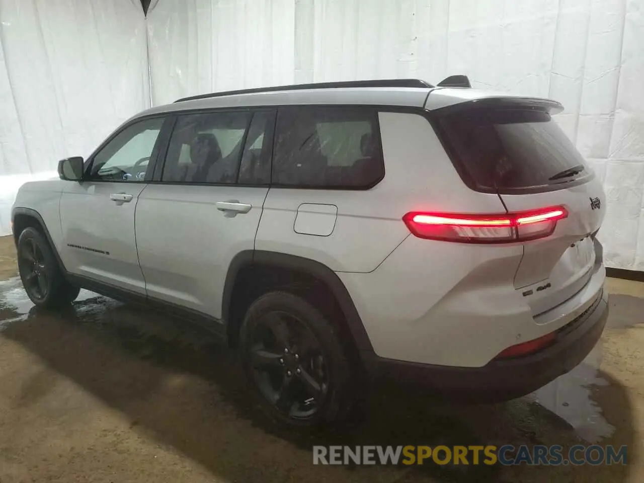 2 Photograph of a damaged car 1C4RJKAG2M8180259 JEEP GRAND CHER 2021