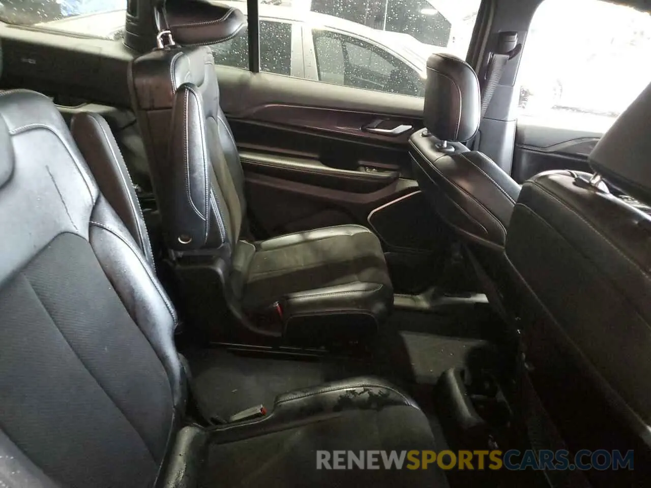 10 Фотография поврежденного автомобиля 1C4RJKAG3M8180674 JEEP GRAND CHER 2021