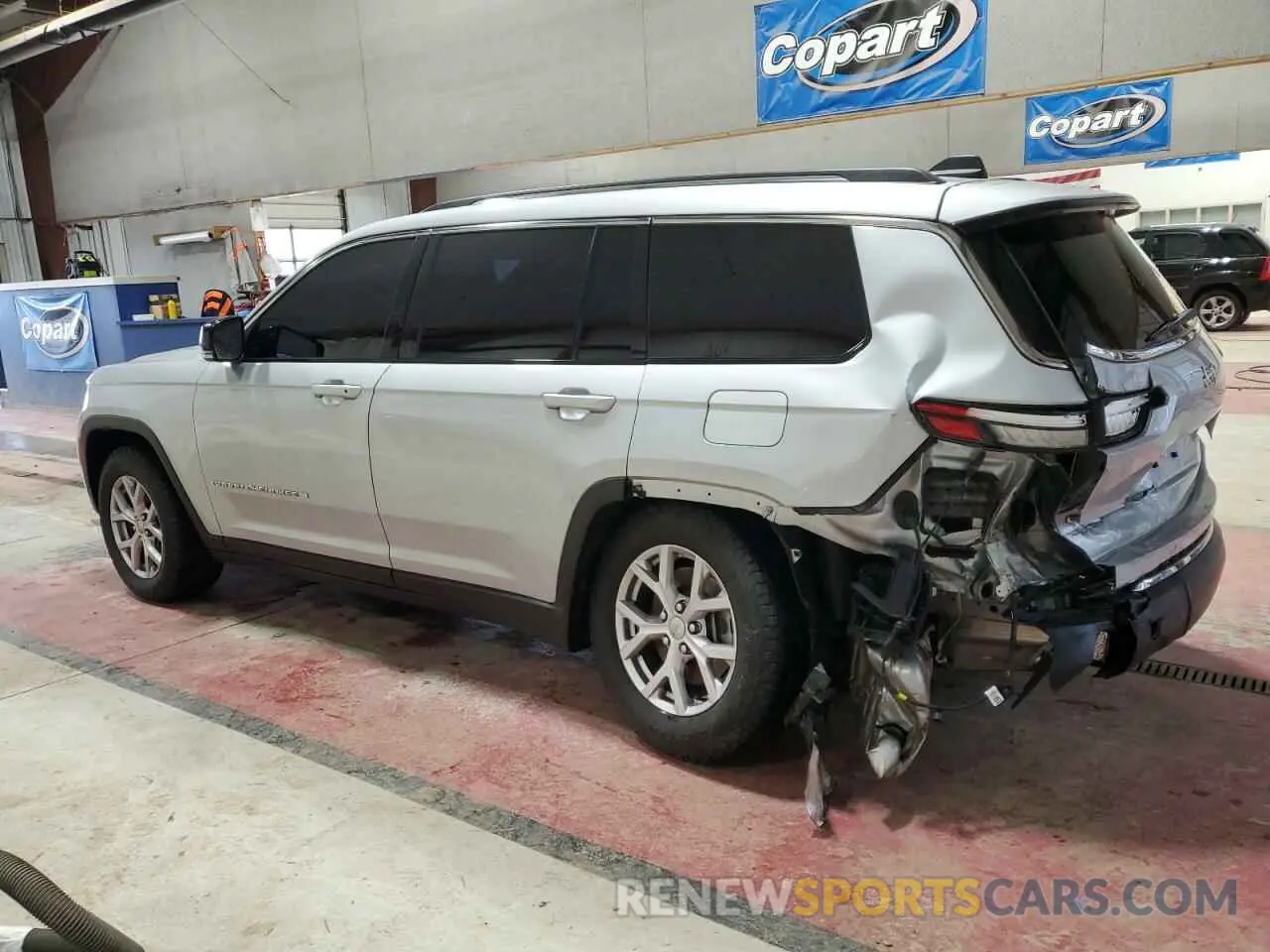 2 Photograph of a damaged car 1C4RJKBG0M8130202 JEEP GRAND CHER 2021