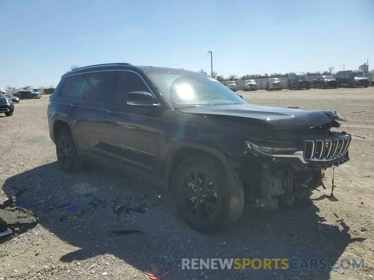 4 Photograph of a damaged car 1C4RJKBG8M8106620 JEEP GRAND CHER 2021