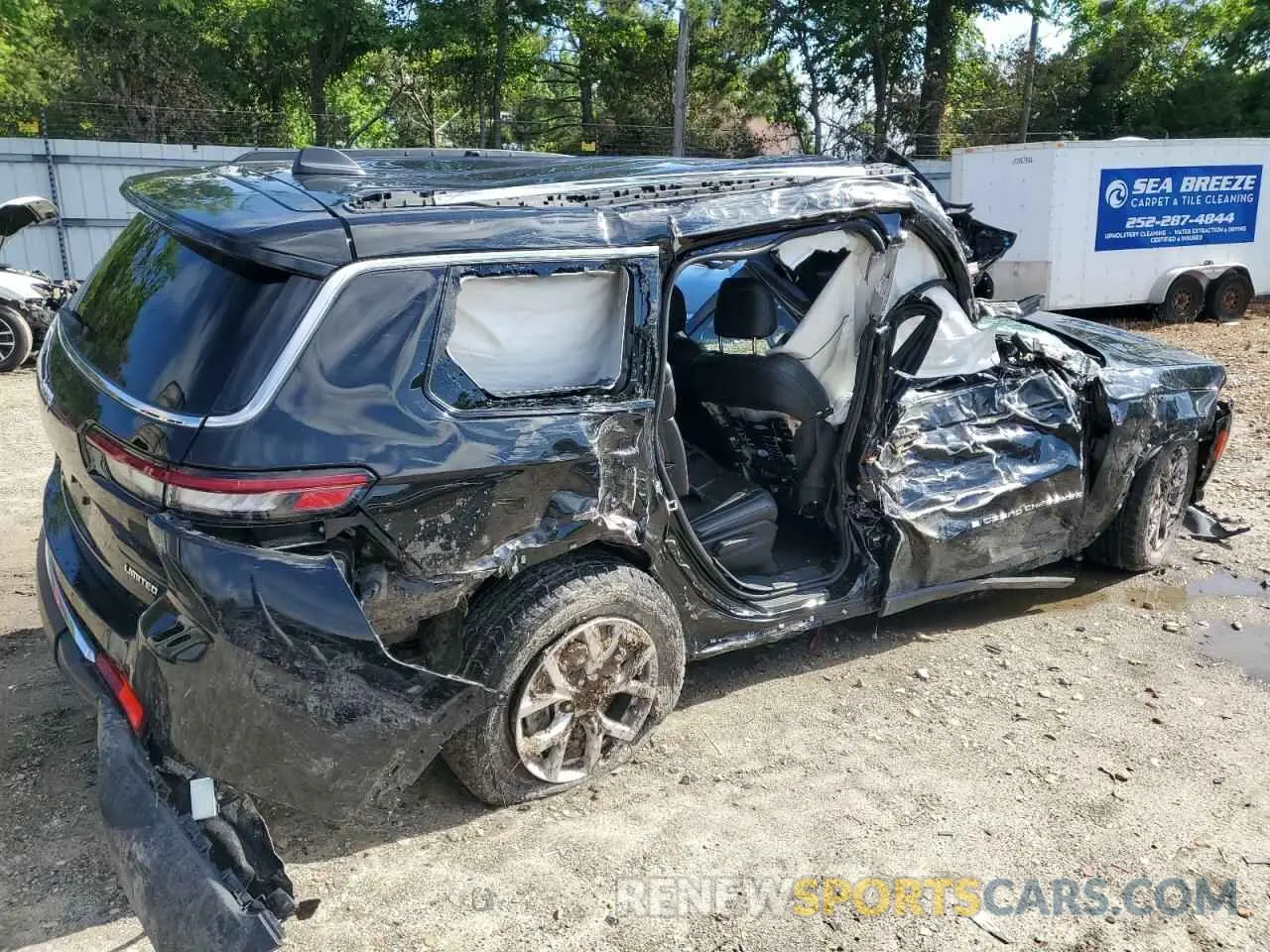 3 Фотография поврежденного автомобиля 1C4RJKBG8M8189045 JEEP GRAND CHER 2021