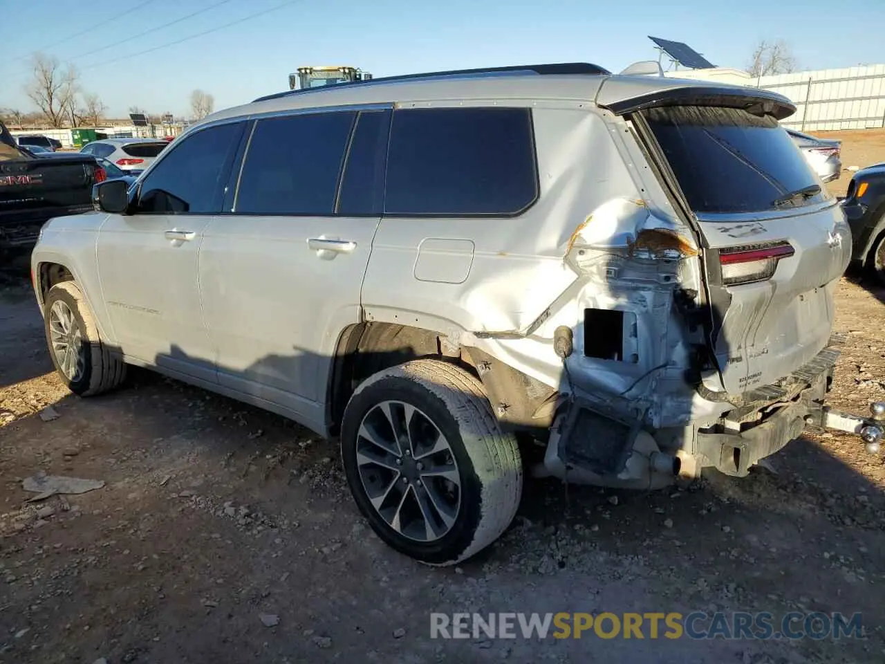 2 Photograph of a damaged car 1C4RJKDG9M8119552 JEEP GRAND CHER 2021