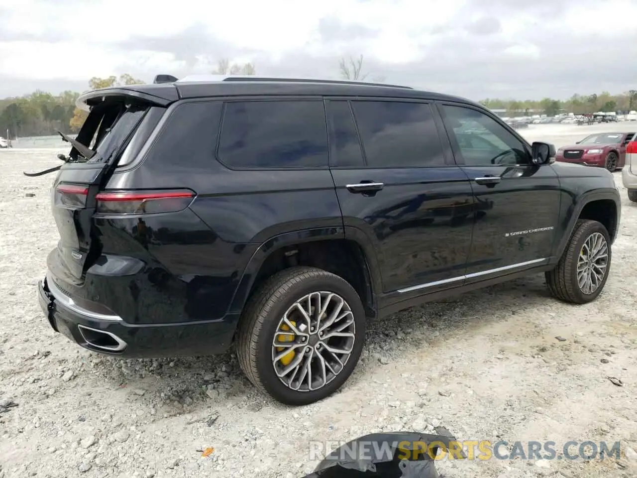 3 Photograph of a damaged car 1C4RJKEG6M8111097 JEEP GRAND CHER 2021