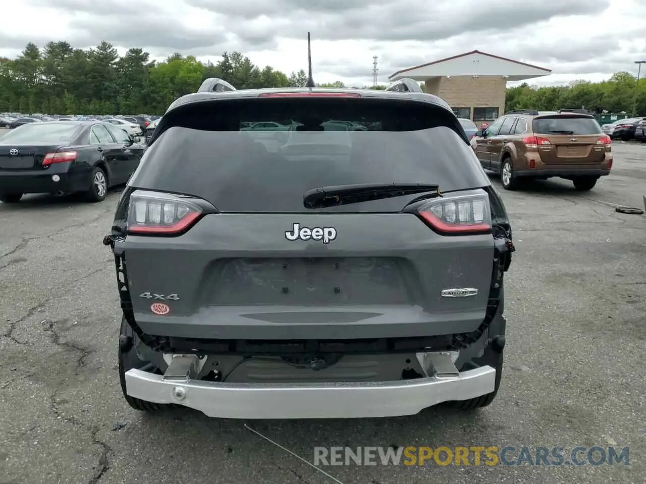 6 Photograph of a damaged car 1C4PJMMN6ND547489 JEEP GRAND CHER 2022