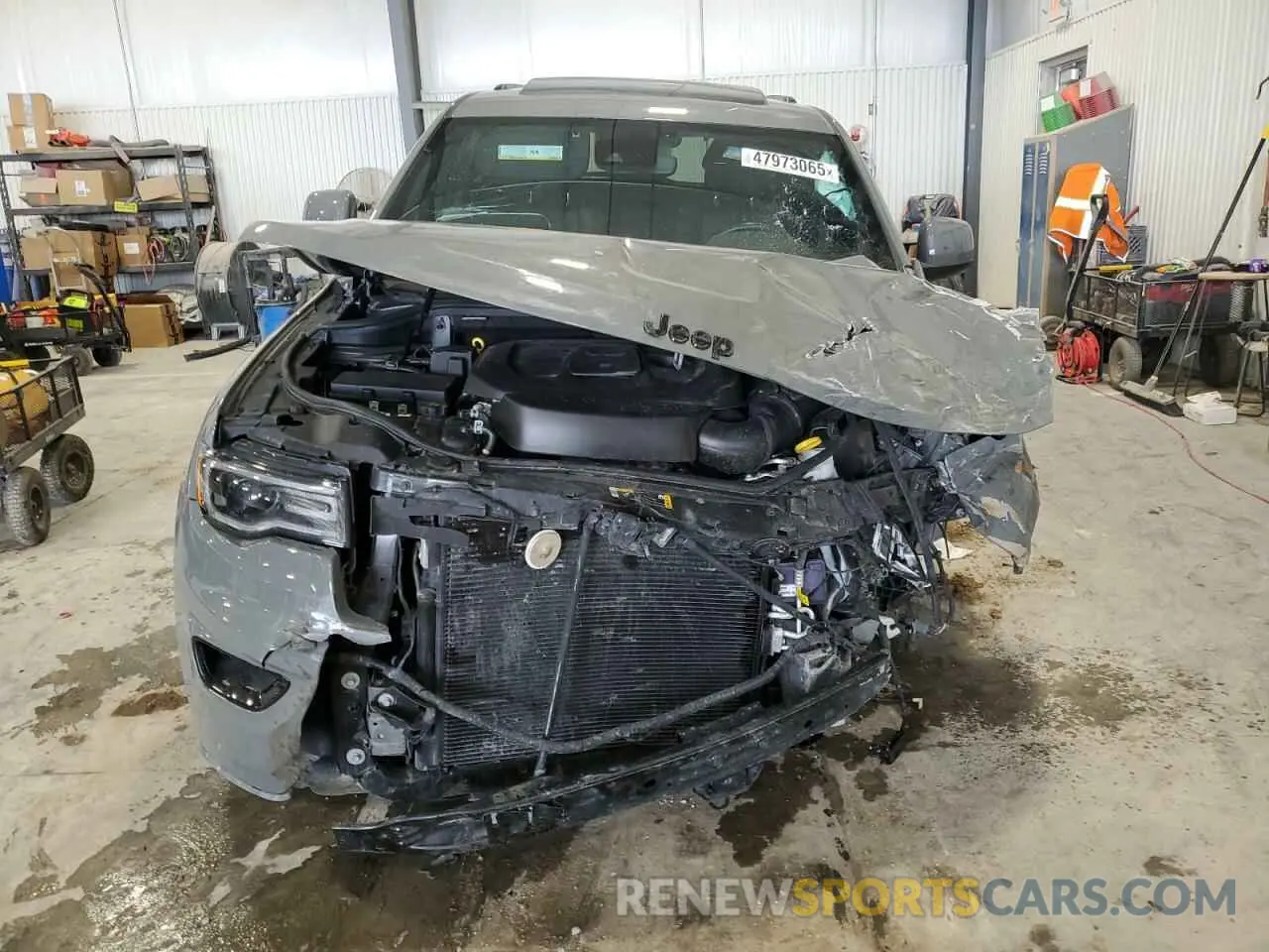 5 Photograph of a damaged car 1C4RJFAG1NC120625 JEEP GRAND CHER 2022