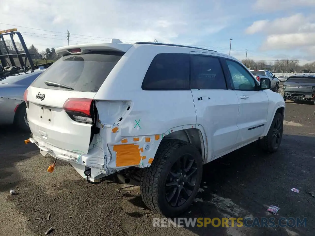 3 Photograph of a damaged car 1C4RJFAG9NC146373 JEEP GRAND CHER 2022