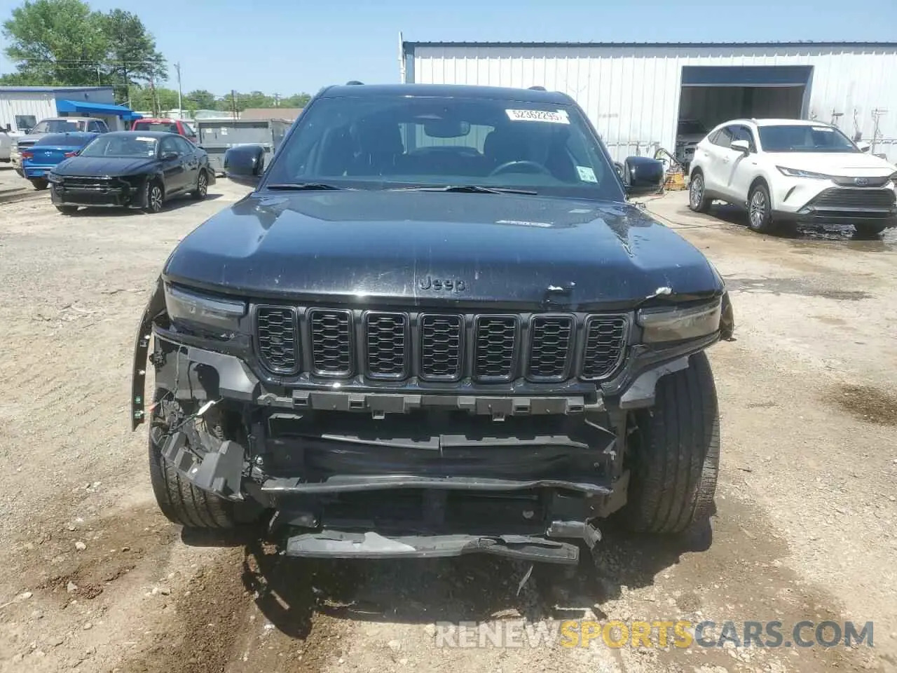 5 Photograph of a damaged car 1C4RJGAG7N8572670 JEEP GRAND CHER 2022
