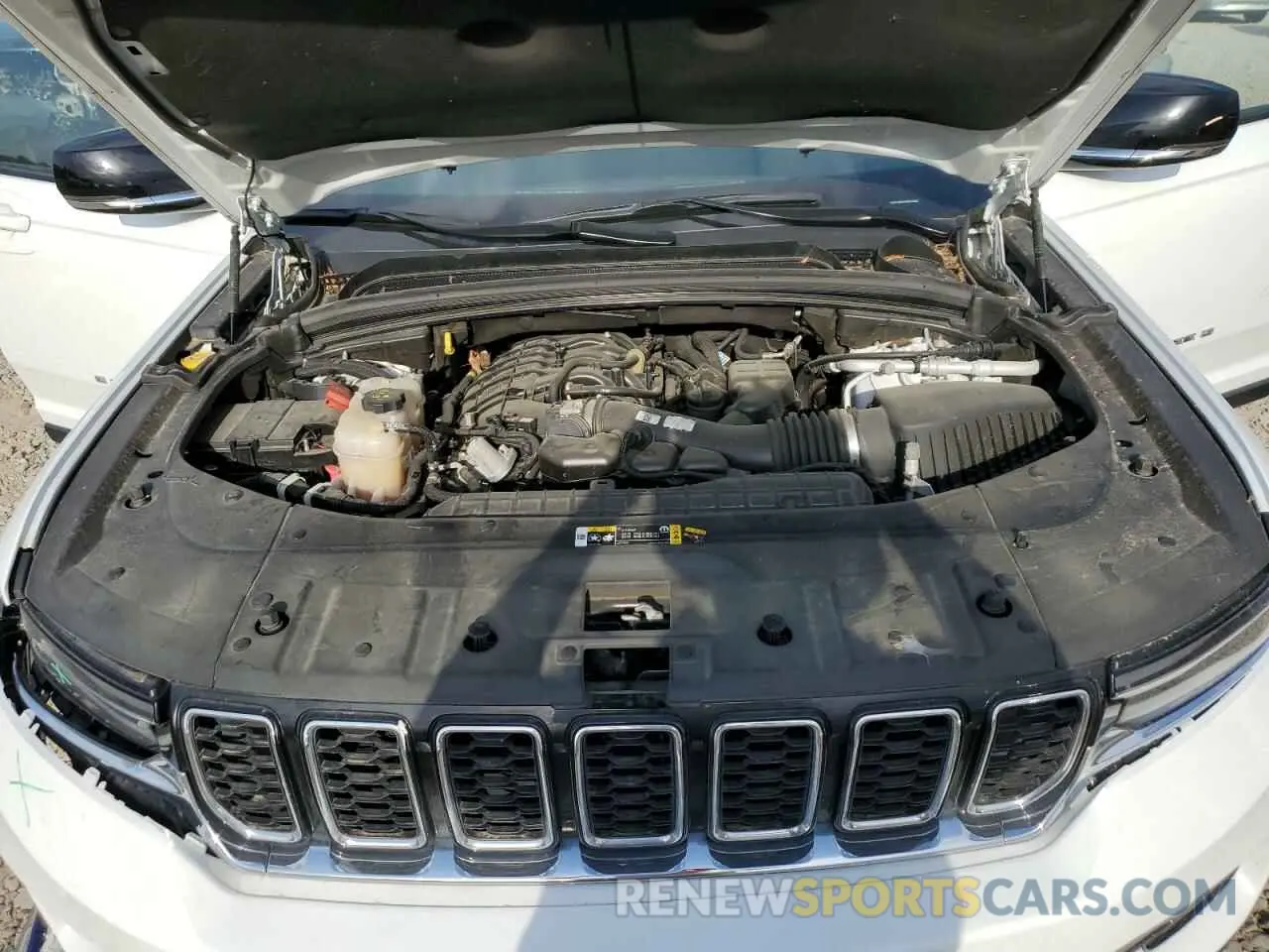 11 Photograph of a damaged car 1C4RJHBG4N8540232 JEEP GRAND CHER 2022
