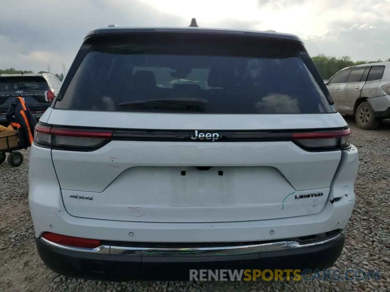 6 Photograph of a damaged car 1C4RJHBG4N8540232 JEEP GRAND CHER 2022