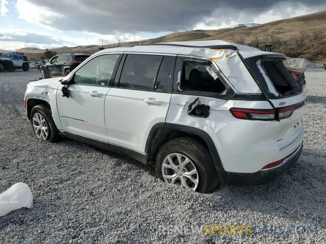 2 Photograph of a damaged car 1C4RJHBGXN8611482 JEEP GRAND CHER 2022