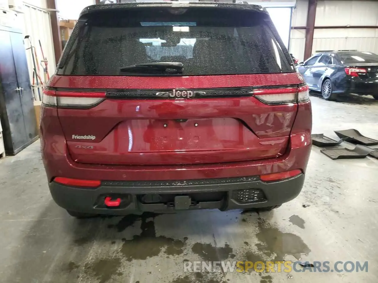 6 Photograph of a damaged car 1C4RJHCG9N8611147 JEEP GRAND CHER 2022
