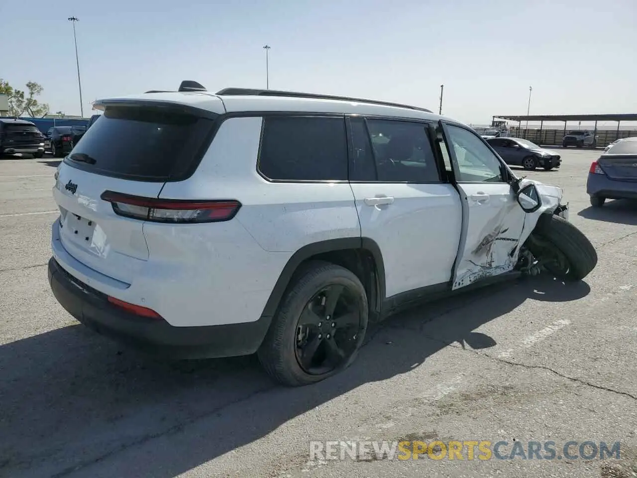 3 Фотография поврежденного автомобиля 1C4RJKAG2N8517952 JEEP GRAND CHER 2022