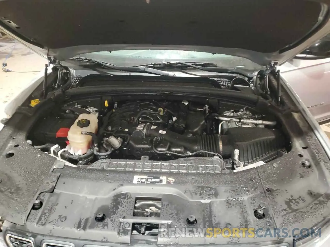 12 Photograph of a damaged car 1C4RJKAG9N8624142 JEEP GRAND CHER 2022