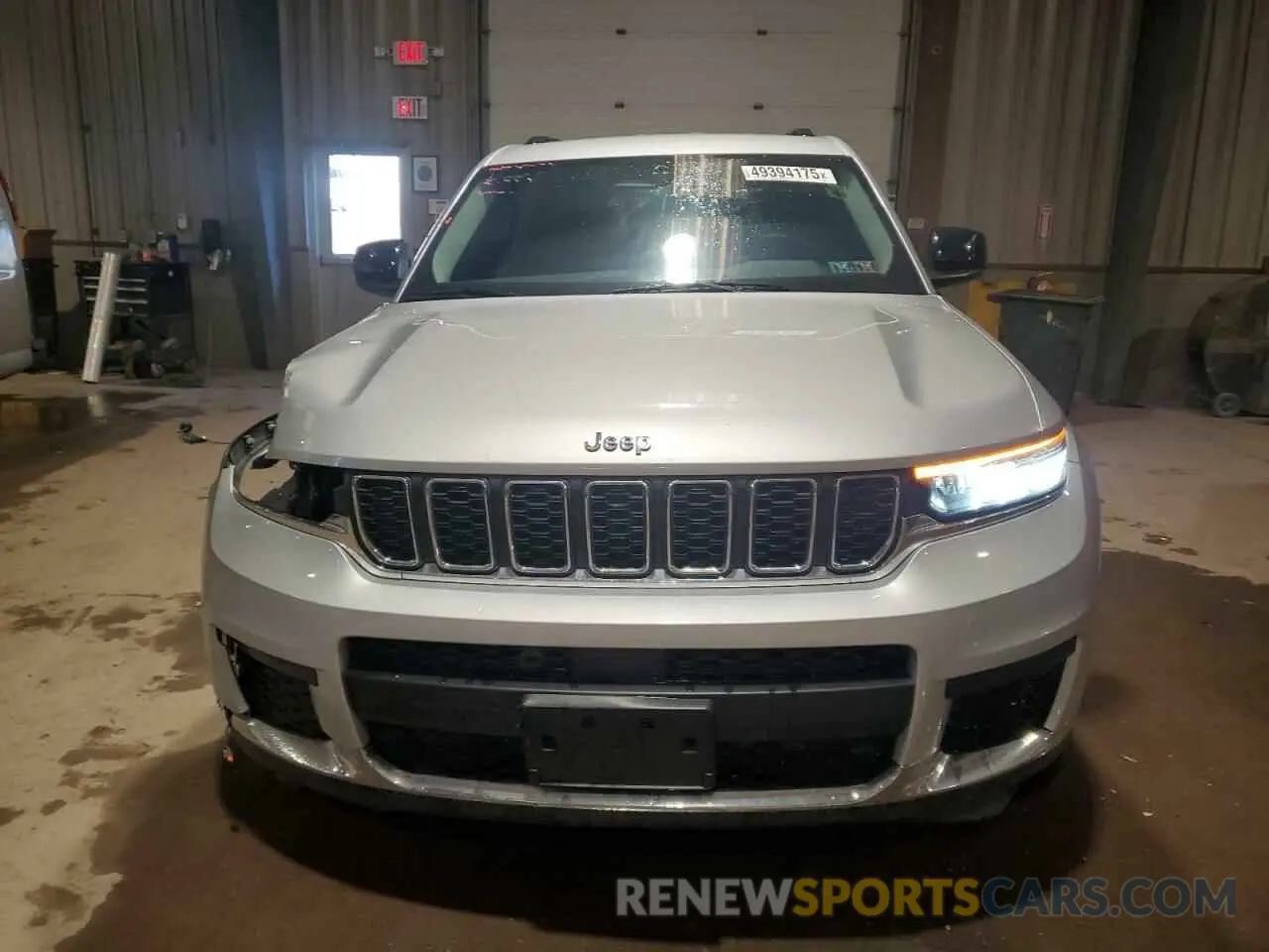 5 Photograph of a damaged car 1C4RJKAG9N8624142 JEEP GRAND CHER 2022
