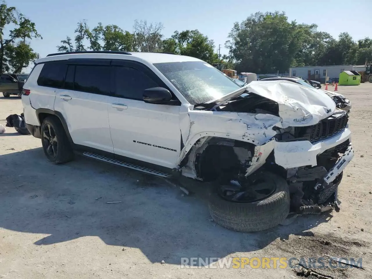 4 Photograph of a damaged car 1C4RJKAGXN8543330 JEEP GRAND CHER 2022