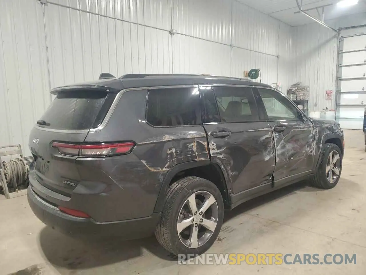3 Photograph of a damaged car 1C4RJKBG1N8527208 JEEP GRAND CHER 2022