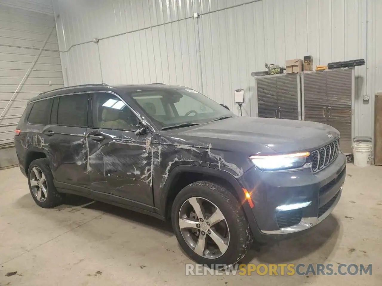 4 Photograph of a damaged car 1C4RJKBG1N8527208 JEEP GRAND CHER 2022