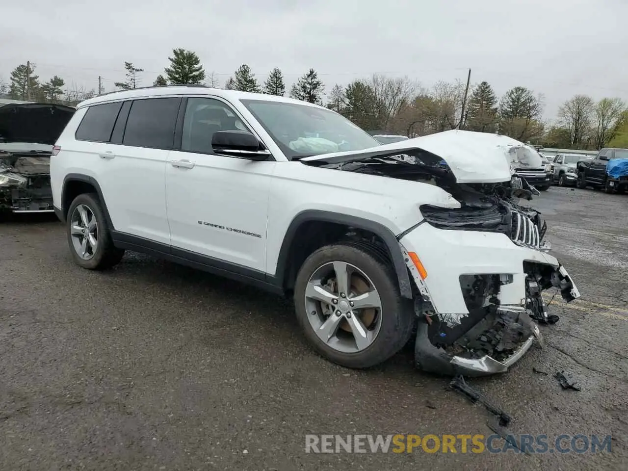 4 Photograph of a damaged car 1C4RJKBG3N8506909 JEEP GRAND CHER 2022