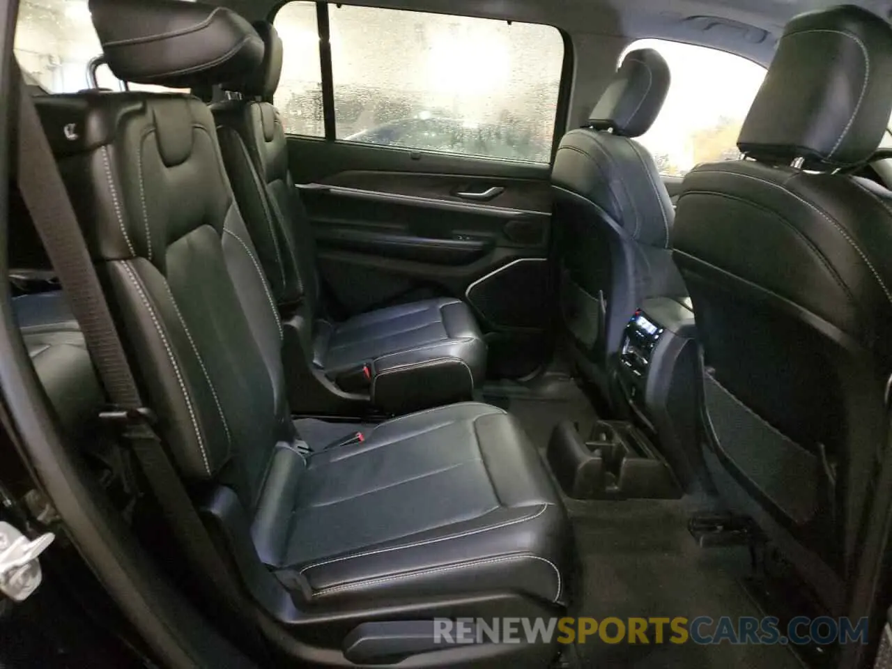 11 Фотография поврежденного автомобиля 1C4RJKBG5N8614058 JEEP GRAND CHER 2022