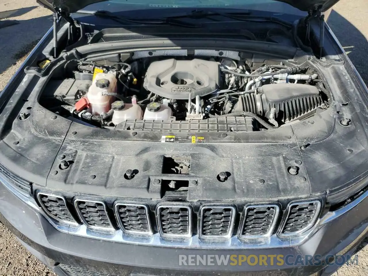 13 Photograph of a damaged car 1C4RJYB68N8716075 JEEP GRAND CHER 2022