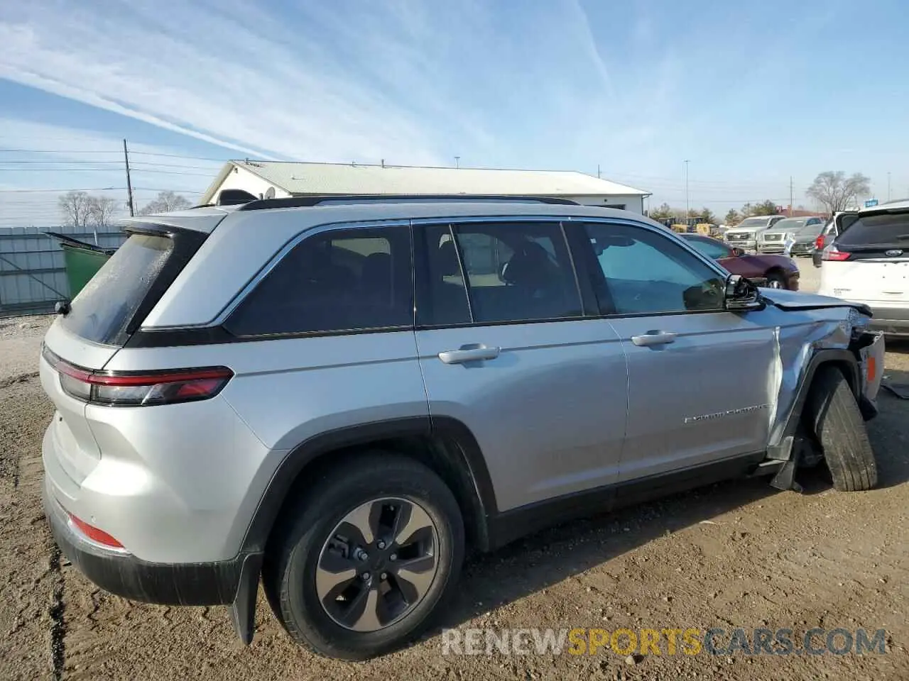 3 Фотография поврежденного автомобиля 1C4RJYB69N8718000 JEEP GRAND CHER 2022