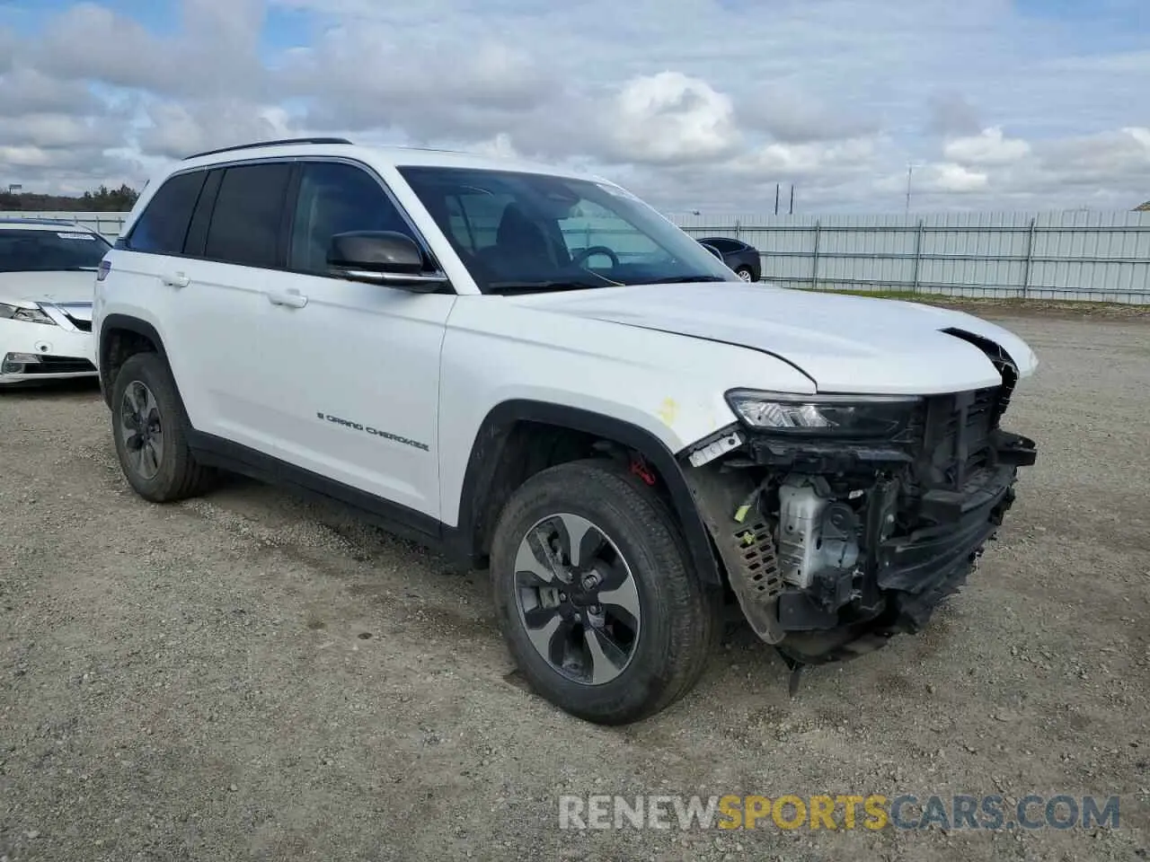4 Фотография поврежденного автомобиля 1C4RJYB6XN8721519 JEEP GRAND CHER 2022