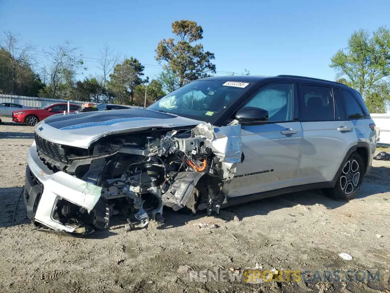 1 Photograph of a damaged car 1C4RJYC62N8715910 JEEP GRAND CHER 2022