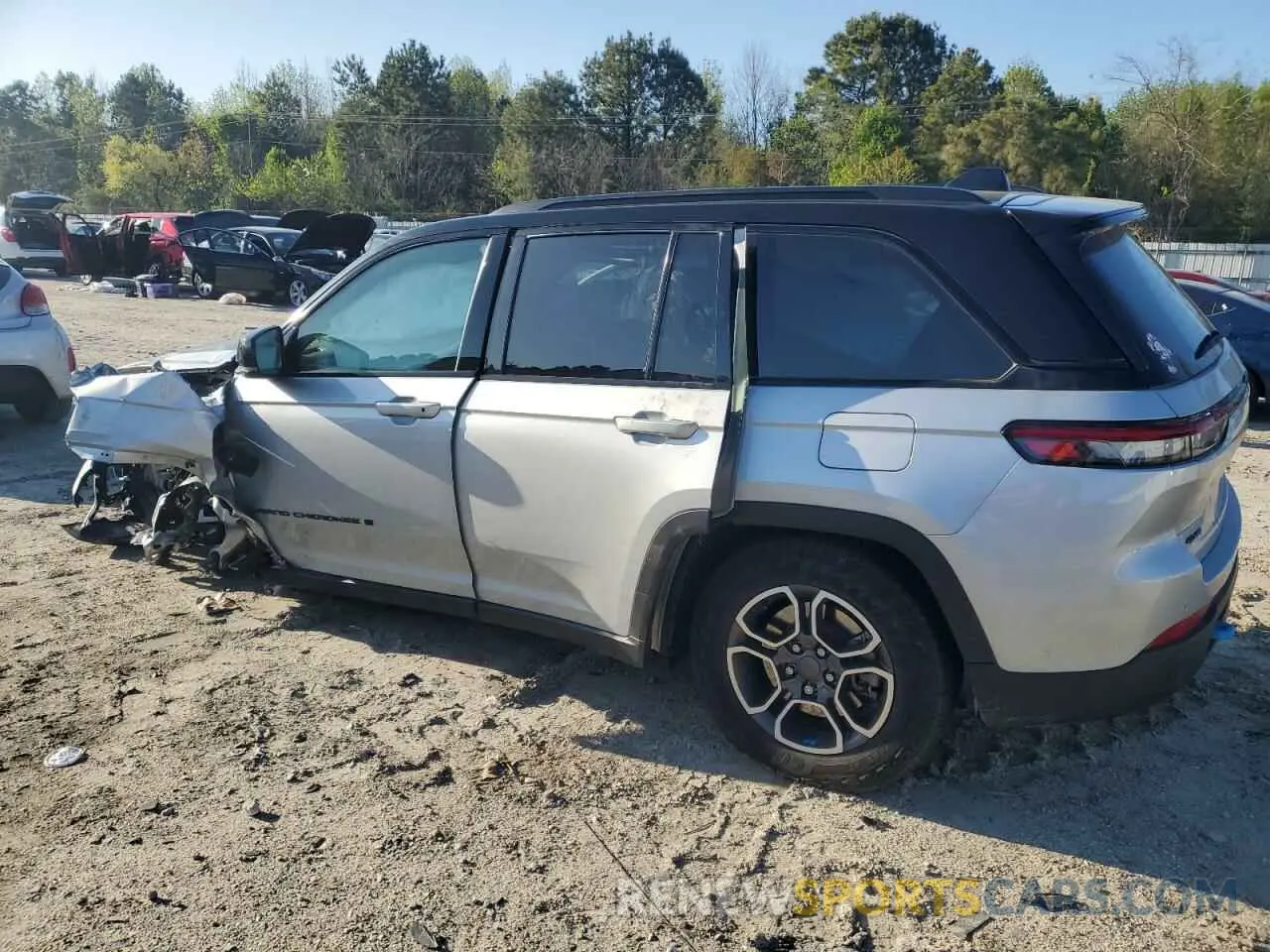 2 Photograph of a damaged car 1C4RJYC62N8715910 JEEP GRAND CHER 2022