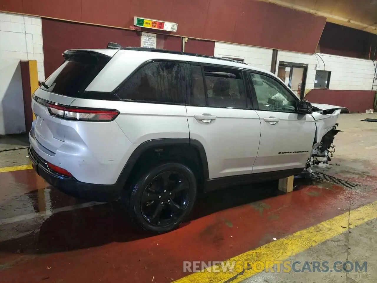 3 Фотография поврежденного автомобиля 1C4RJGAGXPC580018 JEEP GRAND CHER 2023