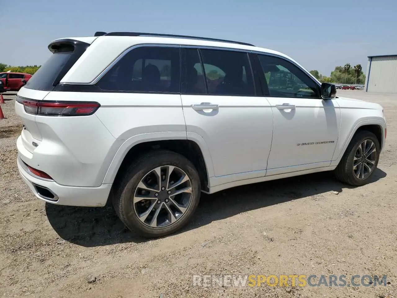 3 Фотография поврежденного автомобиля 1C4RJGDG2PC534873 JEEP GRAND CHER 2023