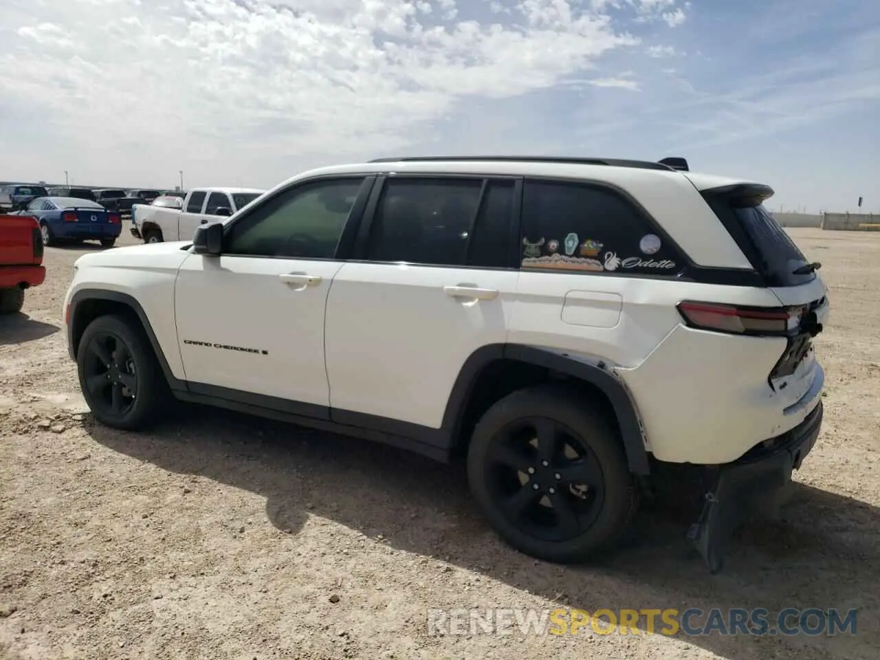 2 Photograph of a damaged car 1C4RJHAG8P8883047 JEEP GRAND CHER 2023