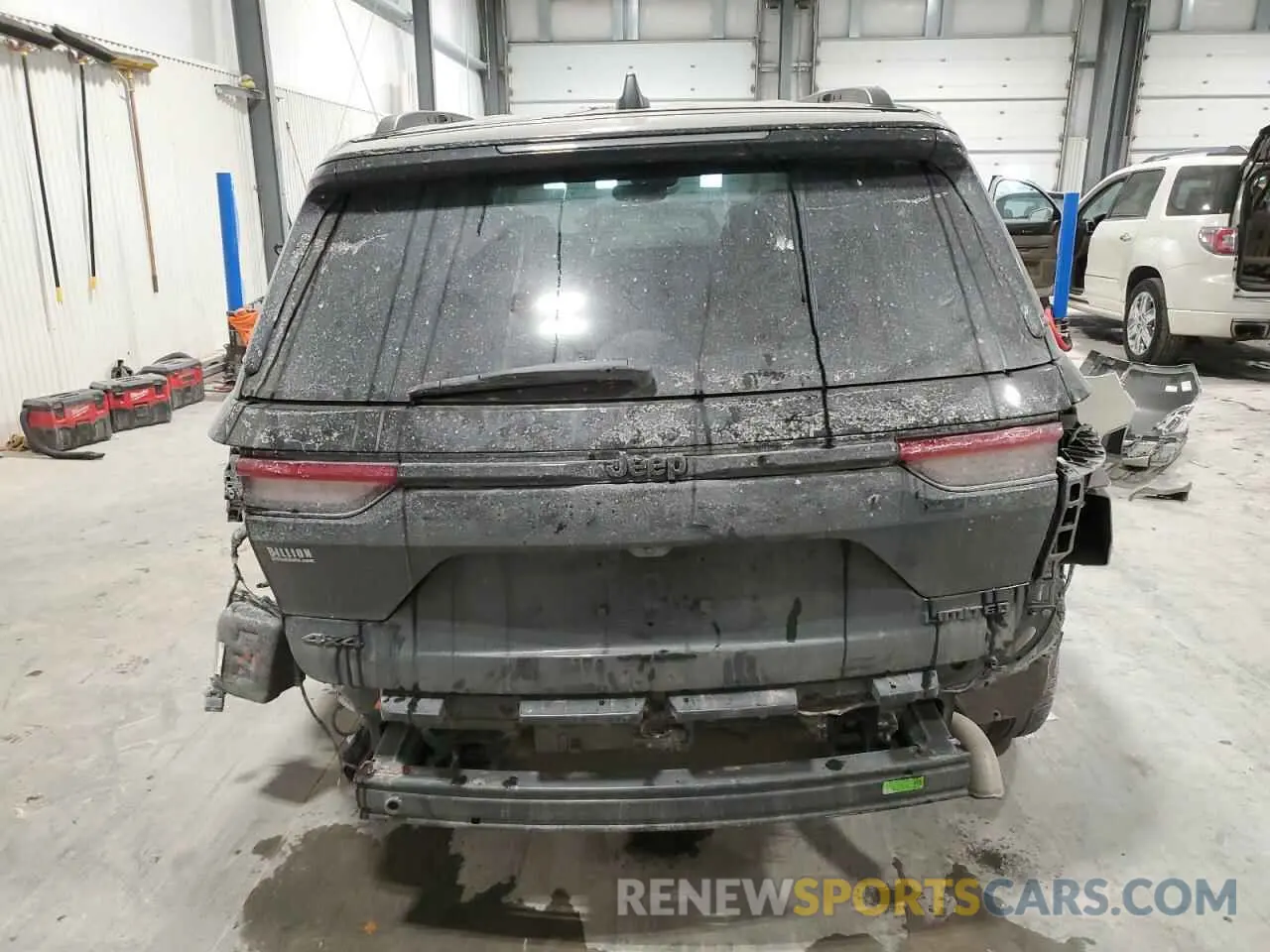 6 Photograph of a damaged car 1C4RJHBG0PC514243 JEEP GRAND CHER 2023