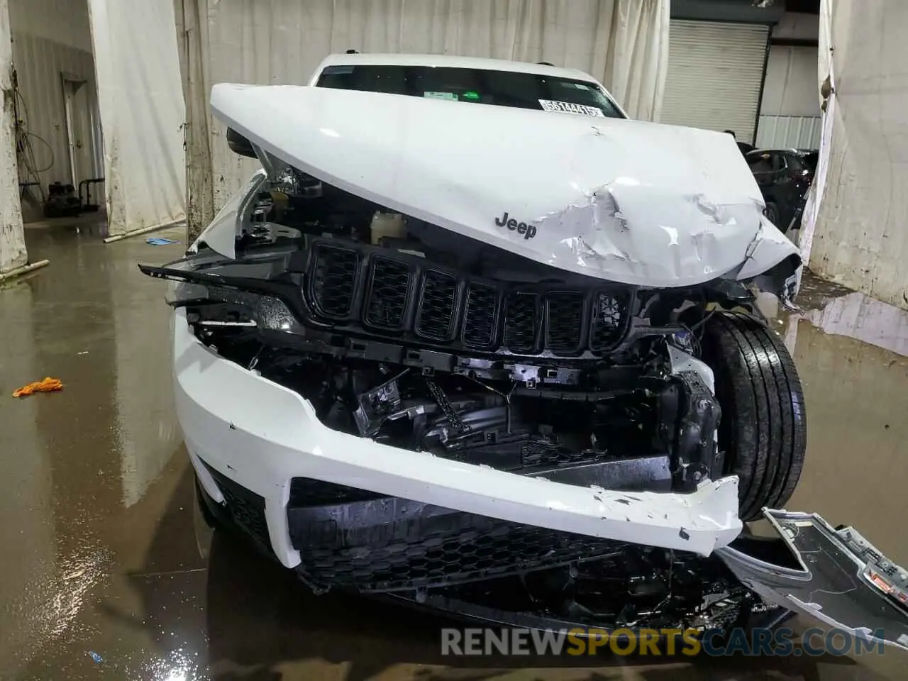 5 Photograph of a damaged car 1C4RJJAG2P8901453 JEEP GRAND CHER 2023