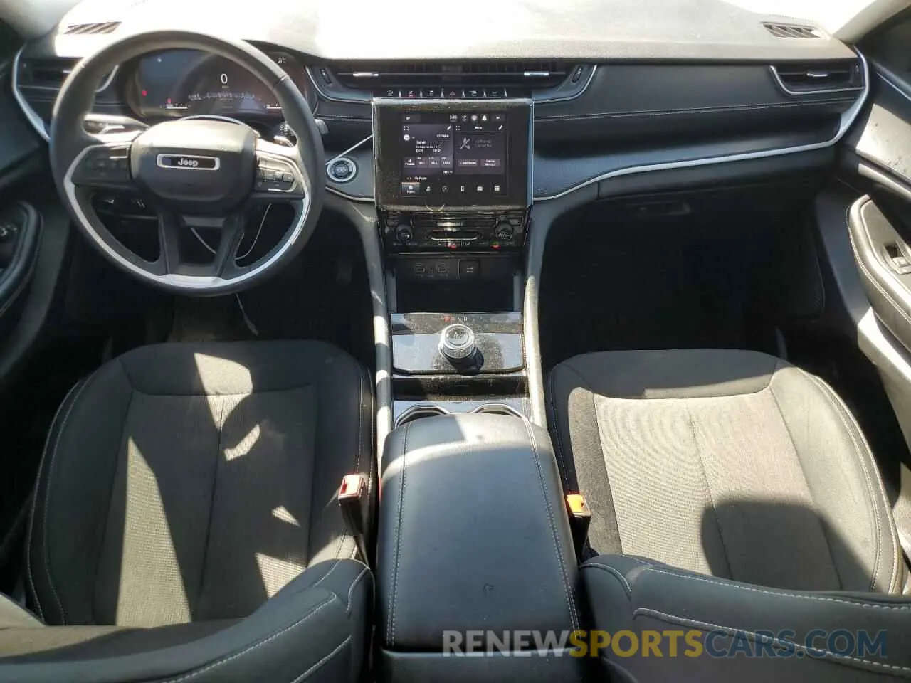 8 Фотография поврежденного автомобиля 1C4RJJAG6P8867307 JEEP GRAND CHER 2023