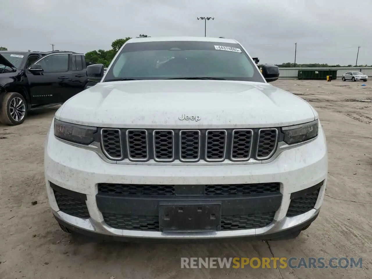 5 Photograph of a damaged car 1C4RJJAG7P8914201 JEEP GRAND CHER 2023