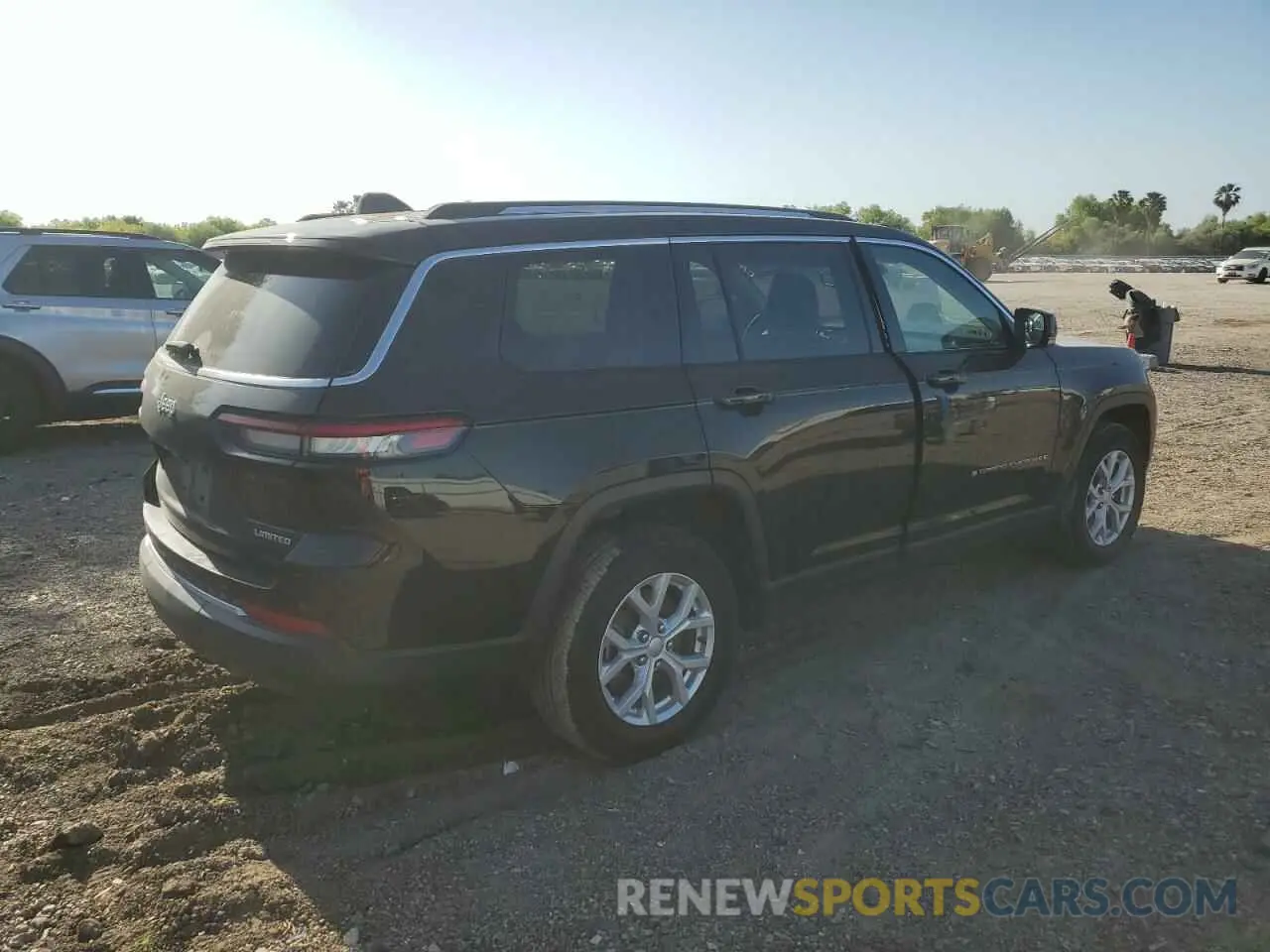 3 Photograph of a damaged car 1C4RJJBG4P8879941 JEEP GRAND CHER 2023