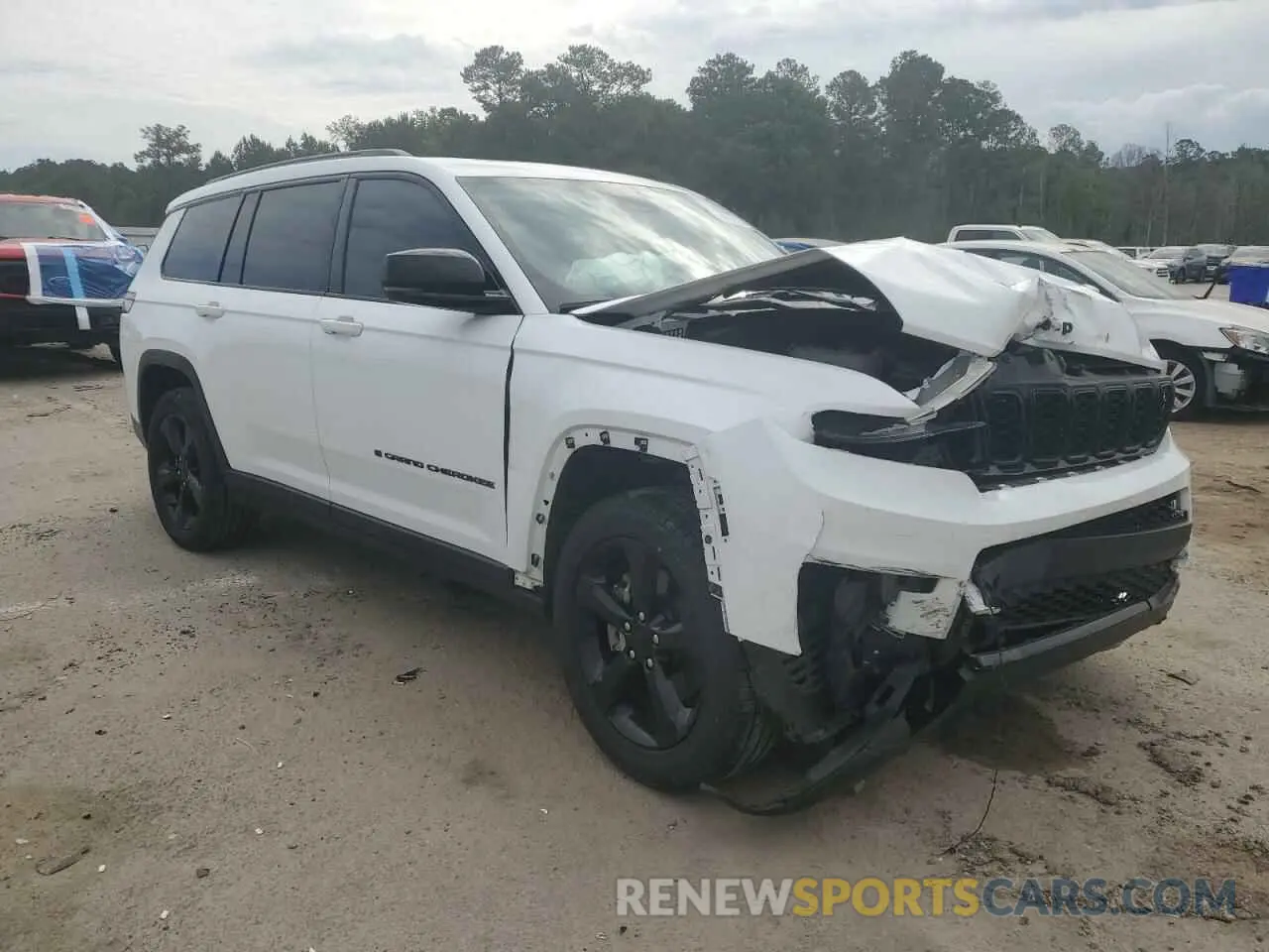 4 Photograph of a damaged car 1C4RJJBG9P8860222 JEEP GRAND CHER 2023